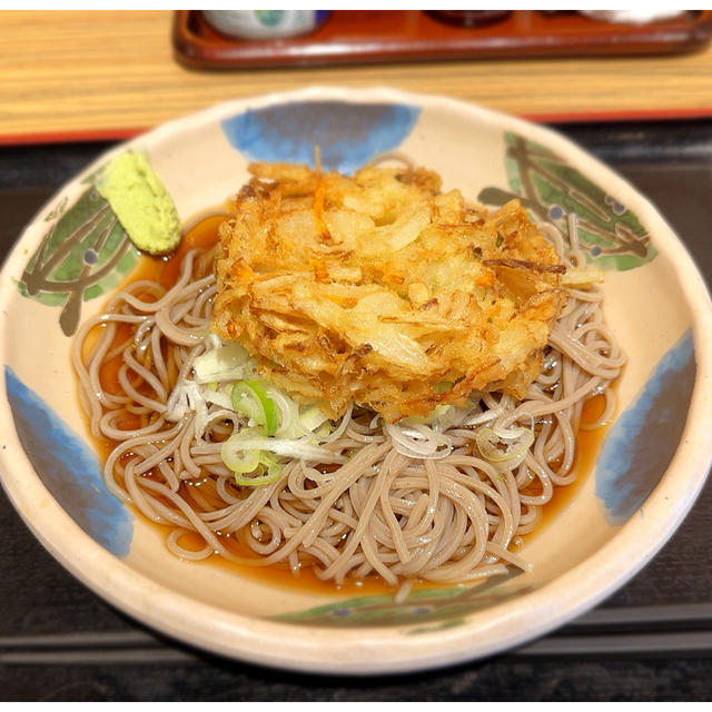 立ち蕎麦行脚「笠置そば東新宿店の冷しかき揚げそば