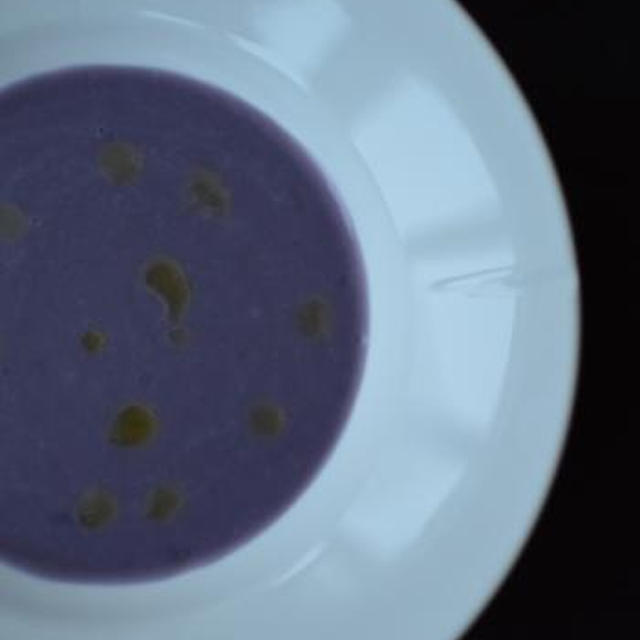 ★recipe★　Potetsuppe med trøffelolje（紫ジャガイモのスープ）