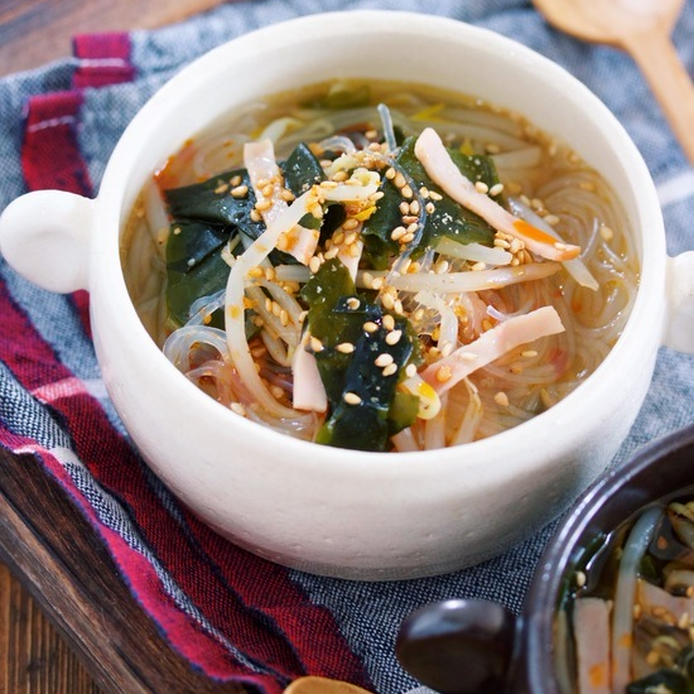 【100kcal以下】低カロリーで満足！「春雨スープ」のレシピの画像