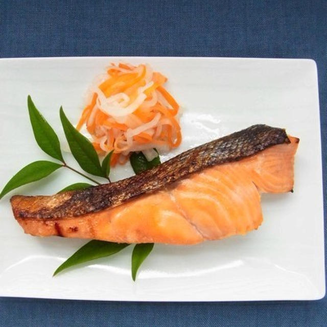 柚子香る　鮭の西京焼き