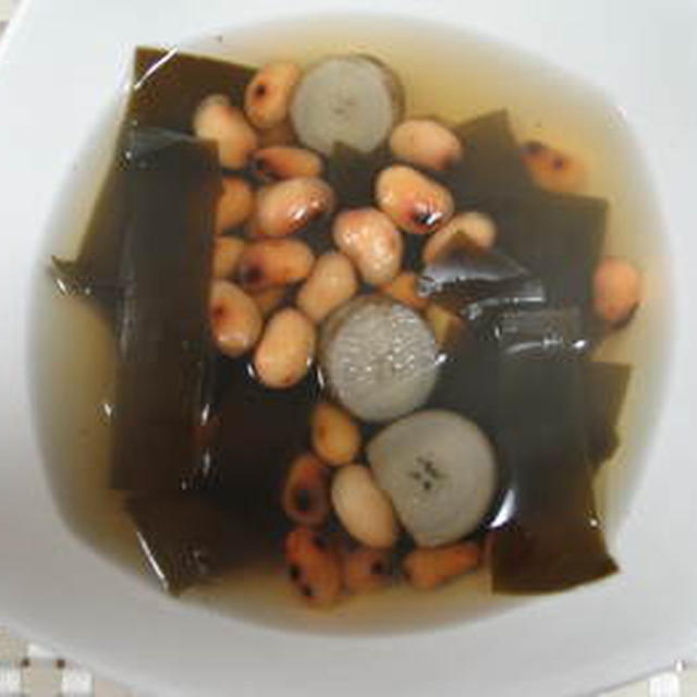 昆布と大豆のスープ
