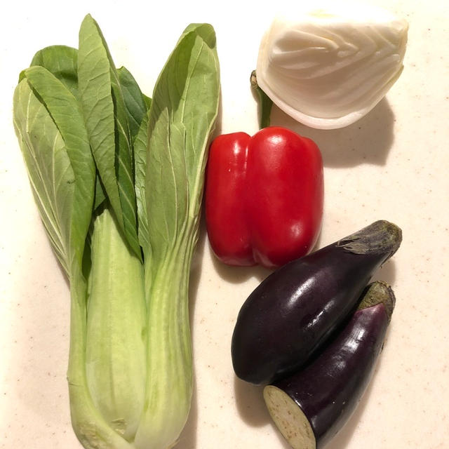 お弁当です「残り野菜でガパオライス弁当」