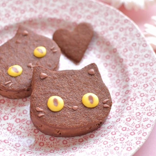 【バレンタイン2022】黒猫チョコサンドクッキー