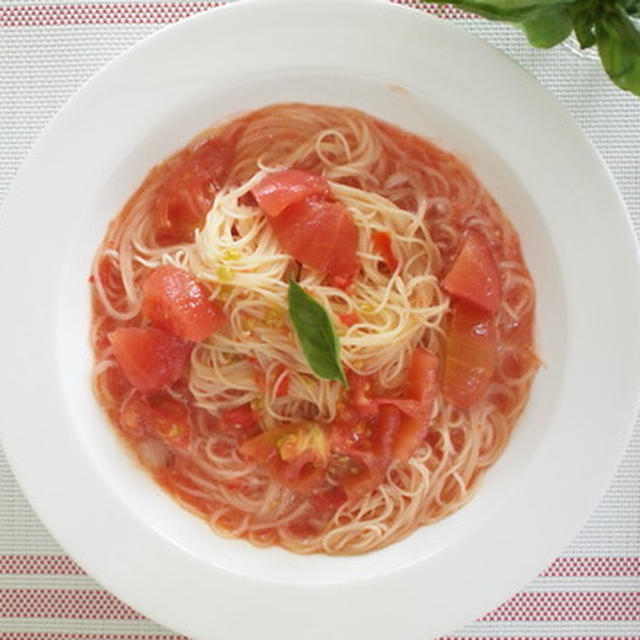 美肌効果抜群！！トマトの冷た～いパスタ♪