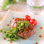 【おうちのみ大使】とろ～りジューシー！チーズin肉巻きハンバーグ