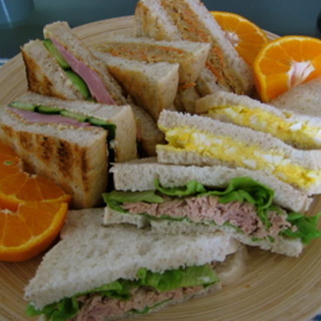 手作りライ麦パンでサンドイッチブランチ☆