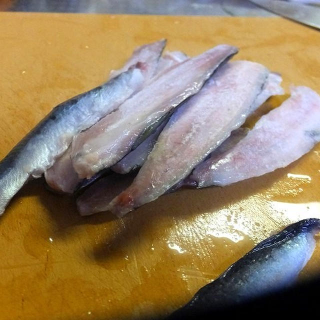 冷凍イワシ、ホッケの燻製