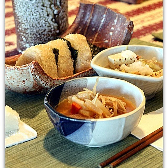 わさび醤油マヨおにぎり＆サバ缶と白菜の煮浸し