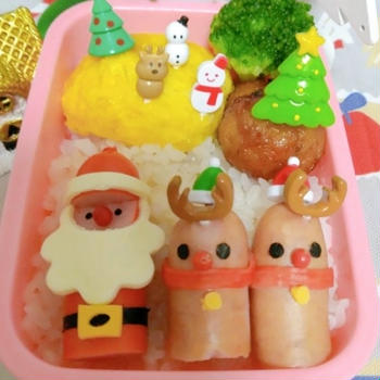 ウインナーでトナカイとサンタでクリスマス弁当〖デコ弁〗#平日お昼ご飯はお弁当or外食