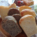 手のひらサイズのミニ食パンと珈琲。 by saoriさん
