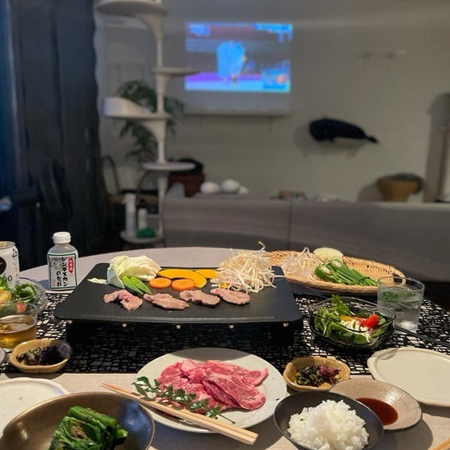 ジンギスカンの夜ごはんと、ウキウキぼくちん♪