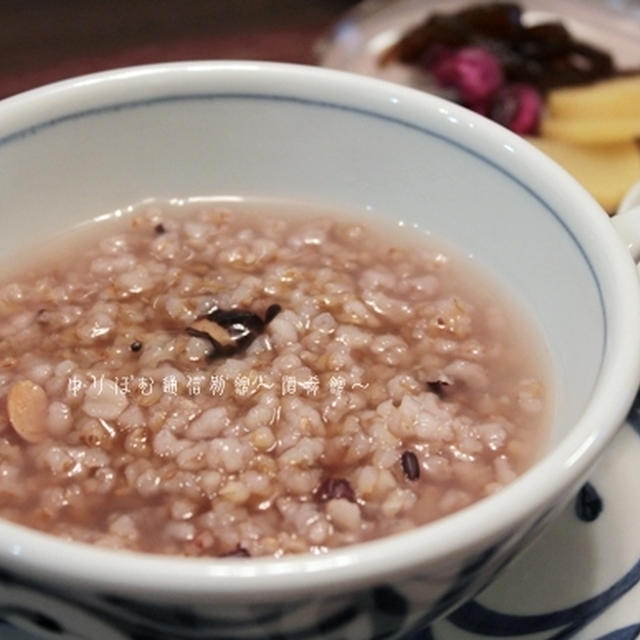 金名米を使って、炒り玄米のお粥～生姜入りべっこう餡で。