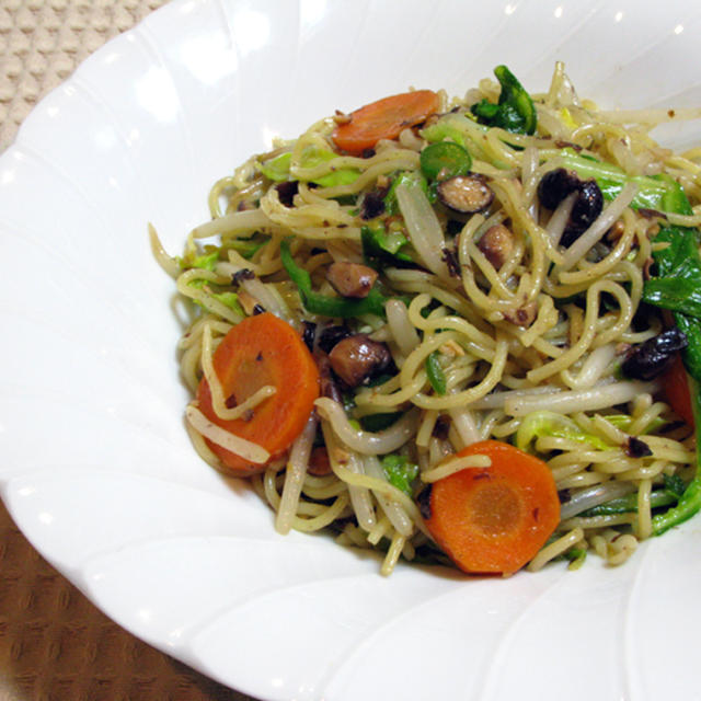 ■黒豆納豆とた?っぷり野菜の中華やきそば