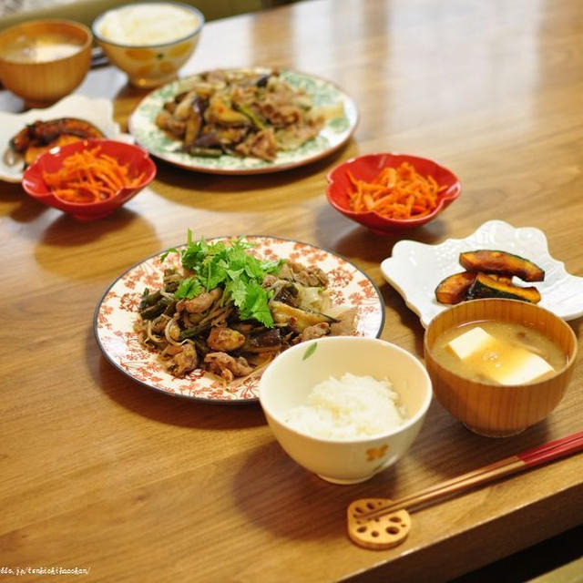 ※お知らせです※と、昨日の食欲アップ晩ごはんとパクチーを探し求めて三千里