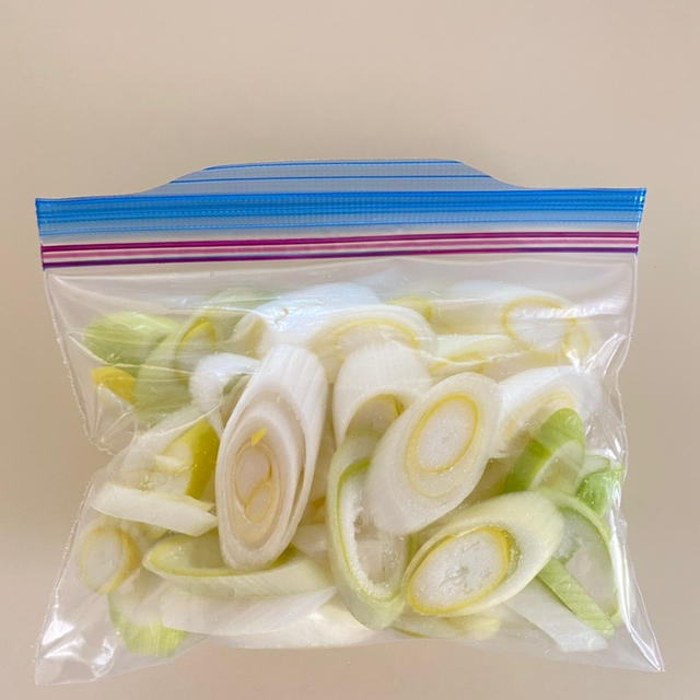 【食費節約】切り置きしていると便利です…！白ねぎの保存