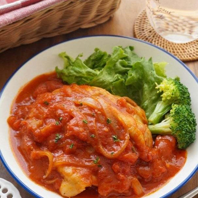 暑い日のメイン料理はコレ！炊飯器にお任せで作れるチキンのトマト煮込み