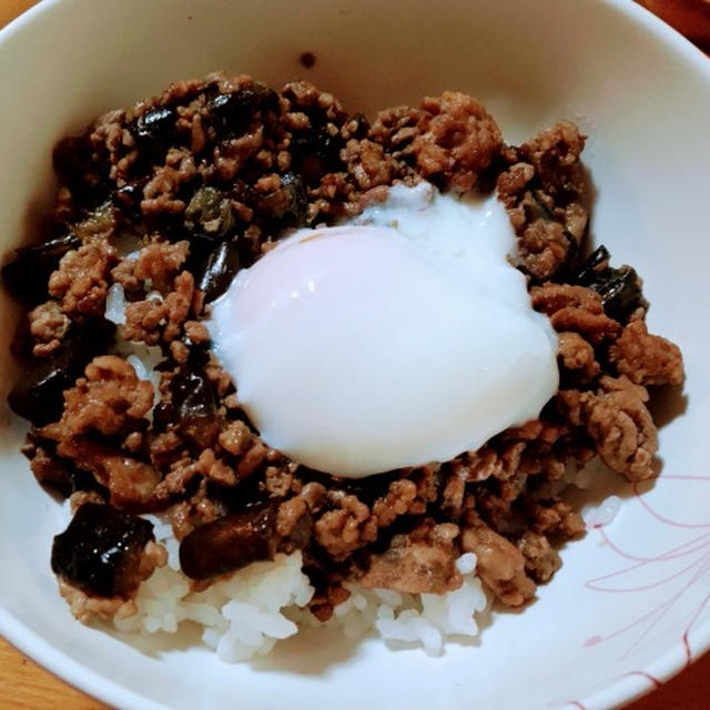 こくうま中華風茄子の肉みそ丼