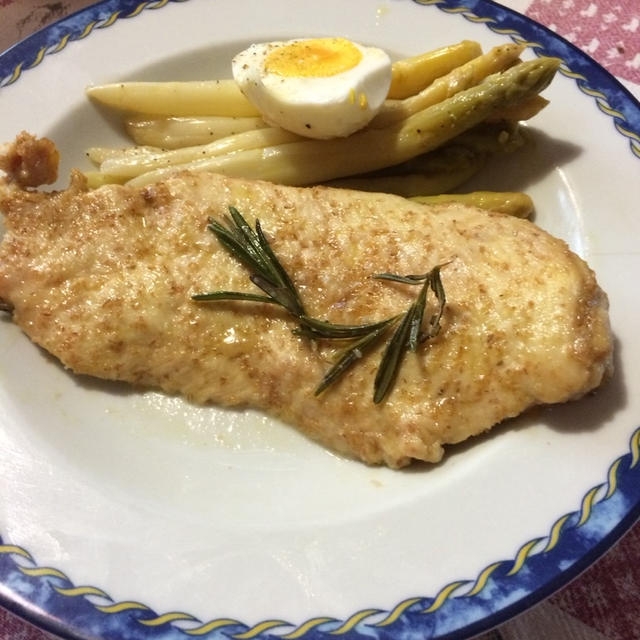 鶏胸肉のステーキ Bistecce di pollo in padella