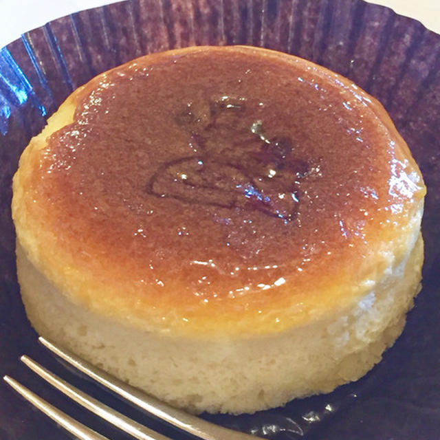 コメダ珈琲の新作ケーキ2種「とろ〜りチーズスフレ」と「甘酒レアムース円(まどか)」