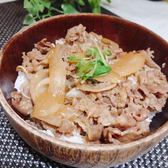 黄金比で簡単！コレひとつで牛丼　豚丼　そぼろ丼　