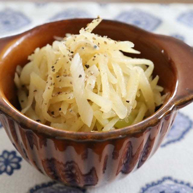 電子レンジで加熱するだけ！8分で作る副菜「じゃがいもとちりめんのバタポン和え」レシピ