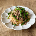 パッタイ麺でニラとひき肉のピリ辛炒め