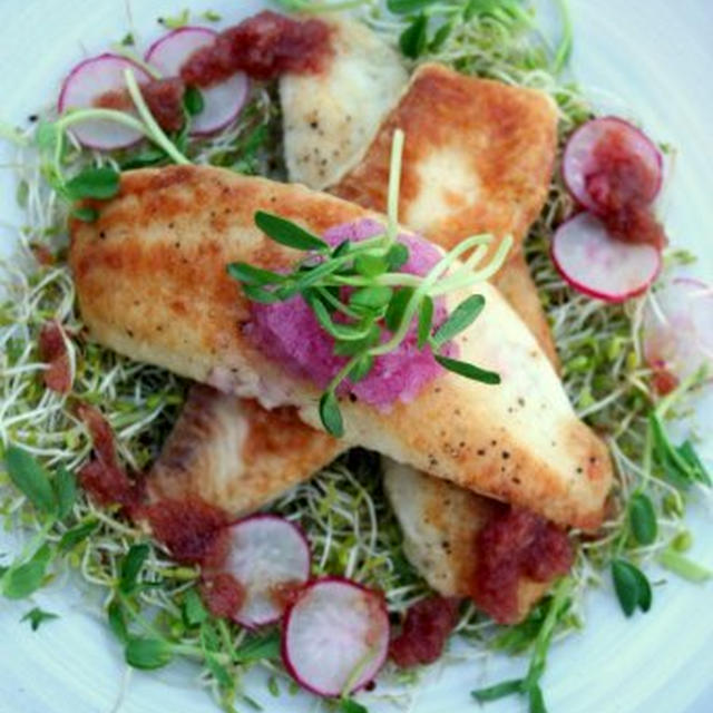 Fried Tilapia and Radish Salad白身魚とラディッシュのサラダ