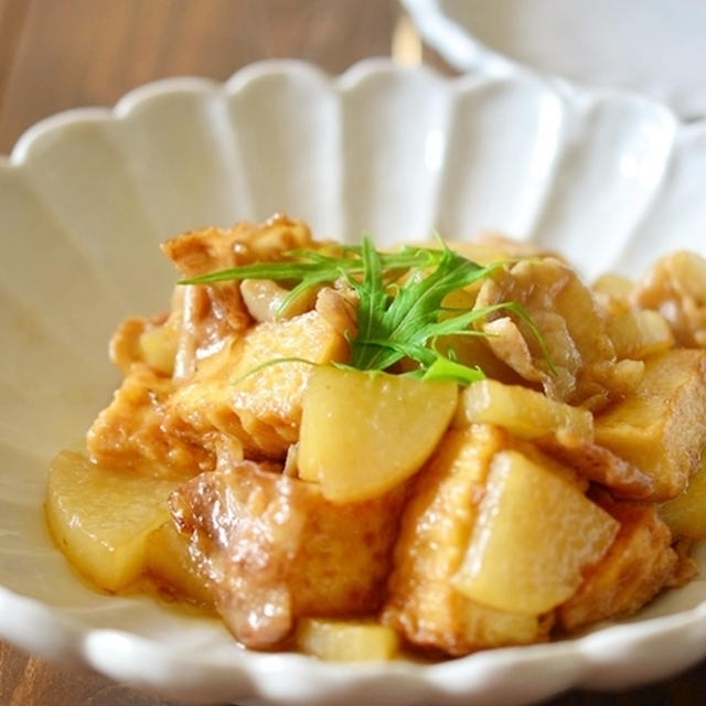 やさしい味付けで減塩！ほっこり美味「豚バラ大根と厚揚げの炒め煮」