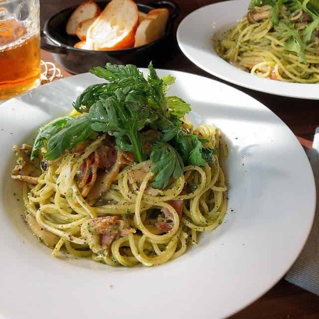 春菊のジェノベーゼパスタde♡ベーコンときのこの本格パスタ