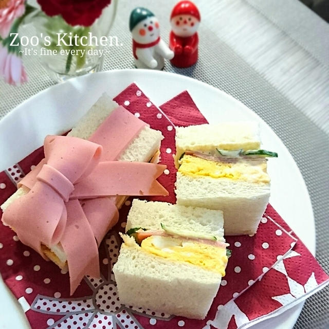 朝はサンドイッチなプレゼントBOX。とパッカーンオムライスな晩ご飯。