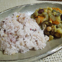 ◇簡単☆夏野菜たっぷり白だしカレー