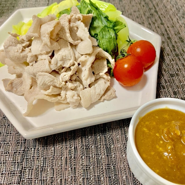 今日のごはん　冷しゃぶ～梅味噌ドレッシングで～