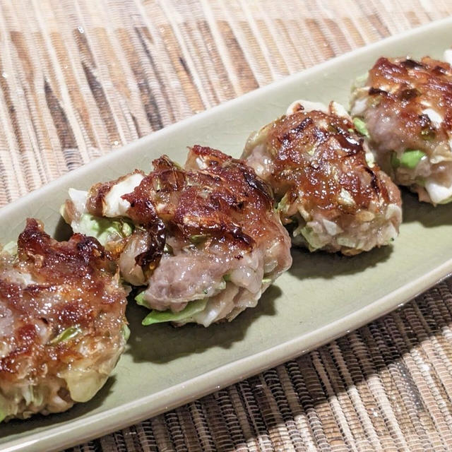 胡麻油で豚小間キャベツのまとめ焼き