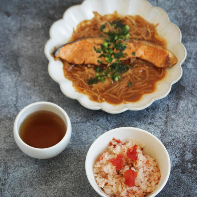 * 鮭とえのきのバター蒸し&トマトごはん♪⑤