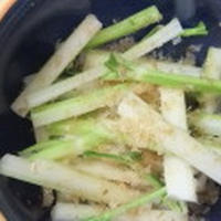 フルブラでつくる　セロリの甘酢漬け