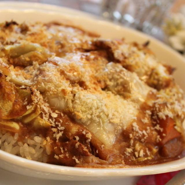 お昼ご飯は 「春キャベツのカレードリア」♪