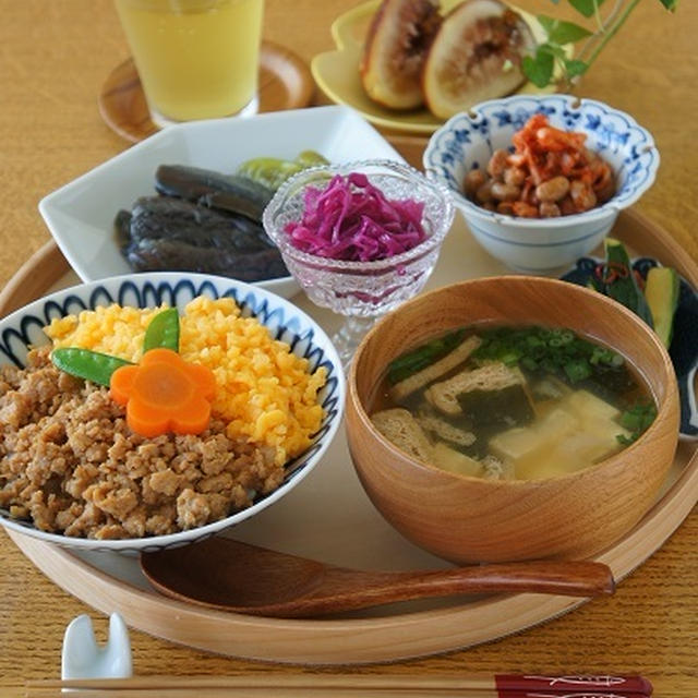 そぼろごはん定食