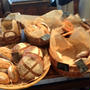 週末パン屋さん「パレード」の焼き立てパンは午後2時ごろにも登場！