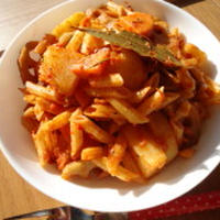 残りものでリメイク根菜トマトペンネ