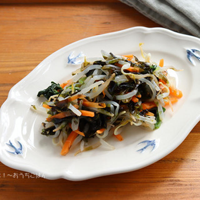 海苔の風味で箸がすすむ！もやしの韓国海苔和え　お弁当のおかずにも