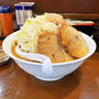 ラーメン小に魚粉とやさいちょいマシ味アブラで啜る