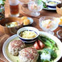 きのこたっぷり和風ハンバーグ と 白菜のコールスロー。