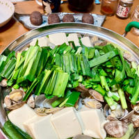 【ニラ香る】もっともっとおいしい♥アサリの出汁が決め手の豚バラキャベツ鍋