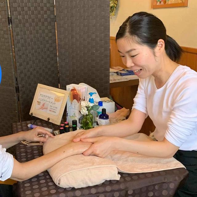 「心と身体を癒す香りの魅力」アロマZOOM体験会のお知らせ♪