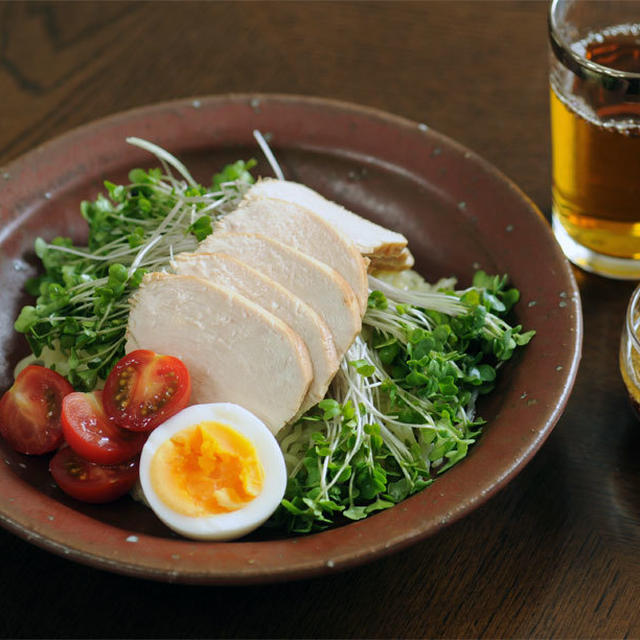 さっぱり鶏チャーシューの冷やし和え麺