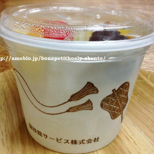 国技館名物のあんみつ