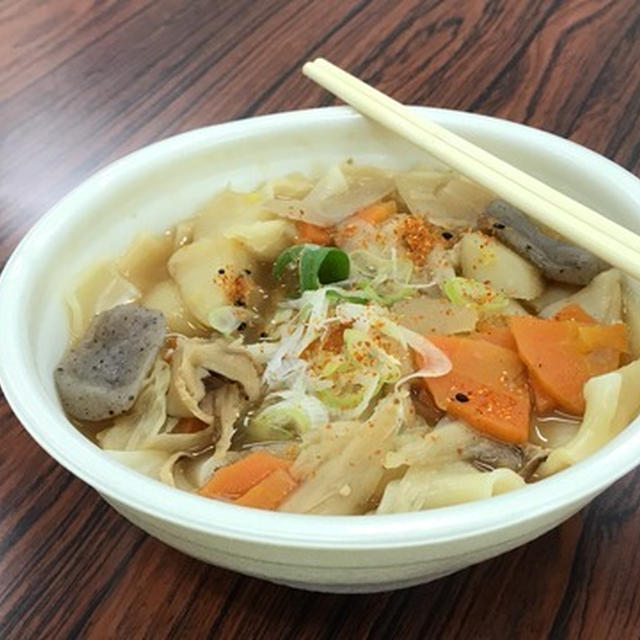 たまには昼ごはん。と、左手薬指、その後。