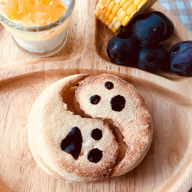 イングリッシュマフィンでおばけ