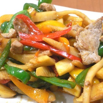 青椒肉絲(チンジャオロースー)