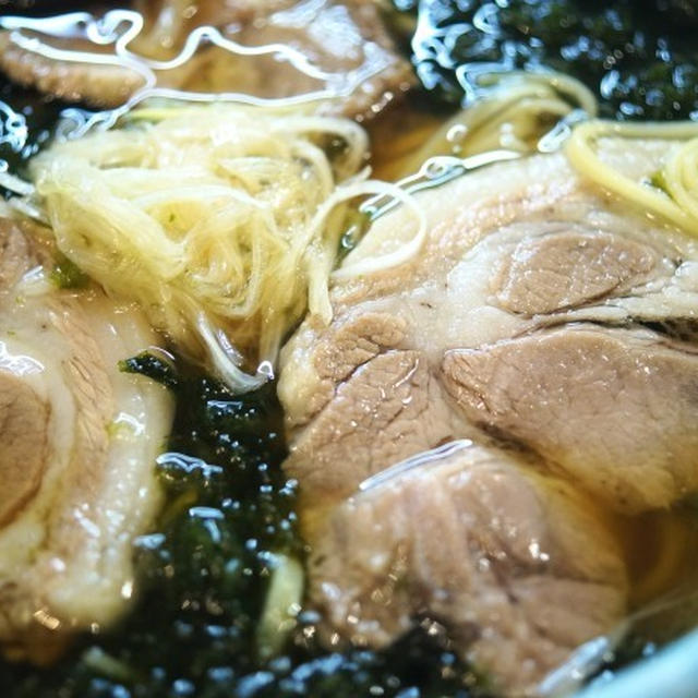 ■夜麺【ラーメン】「山形のそば屋の島中華使用」でネギチャーシュー麺